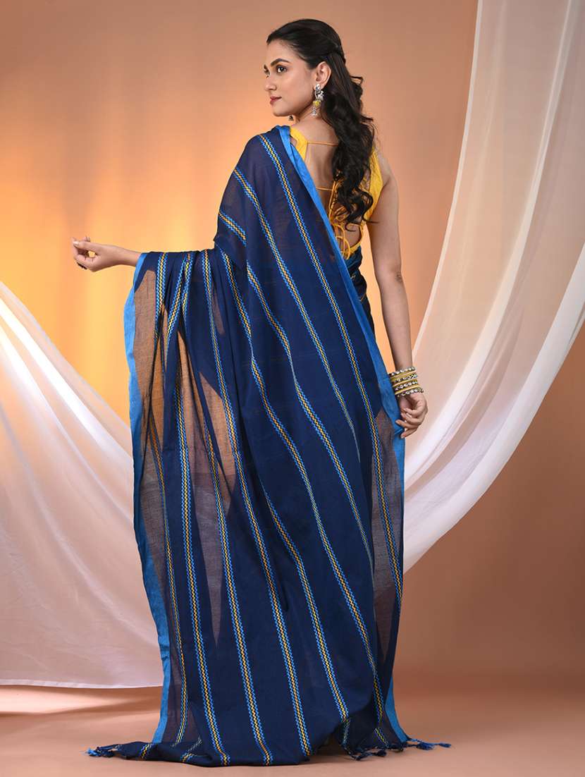 women striped handloom saree with blouse - 21905515 -  Standard Image - 3