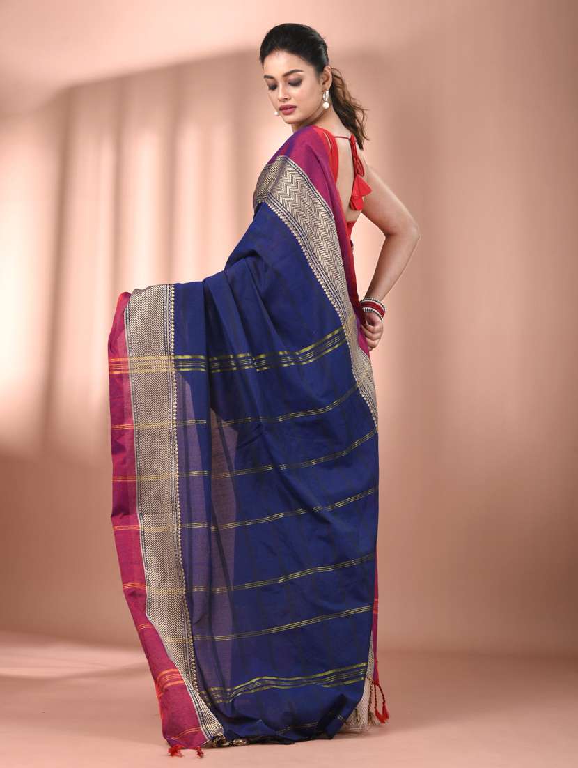 women striped handloom saree with blouse - 21905527 -  Standard Image - 3
