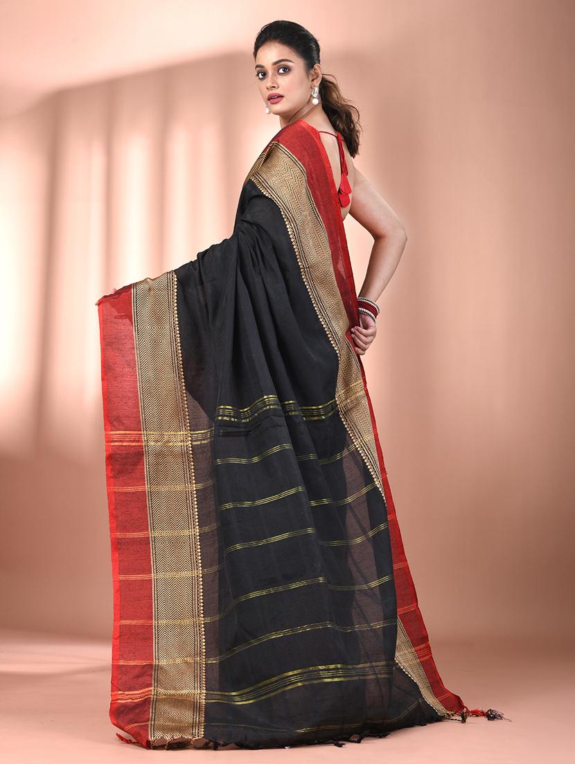 women striped handloom saree with blouse - 21905528 - Standard Image - 3