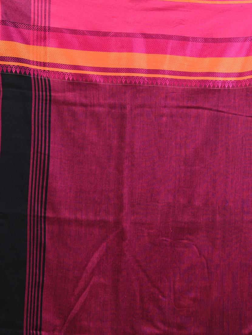 women black handloom saree with blouse - 21905544 - Standard Image - 5