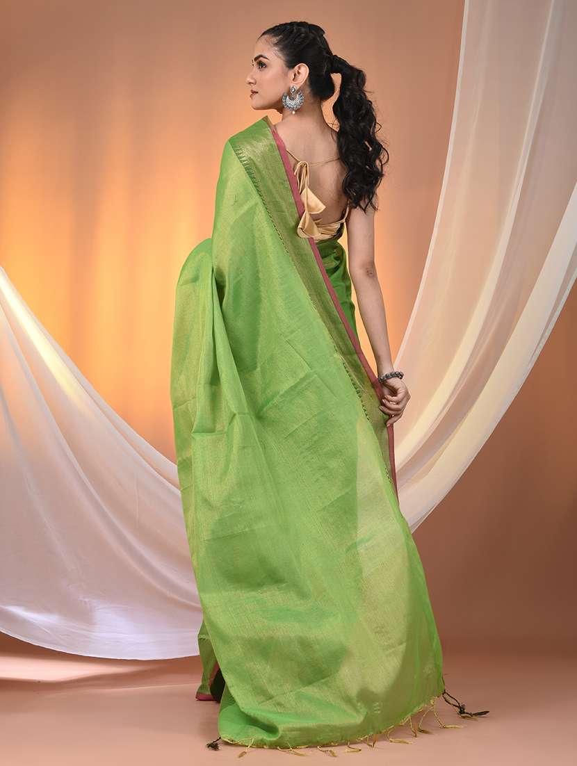 women solid with bordered handloom saree with blouse - 21905561 -  Standard Image - 3