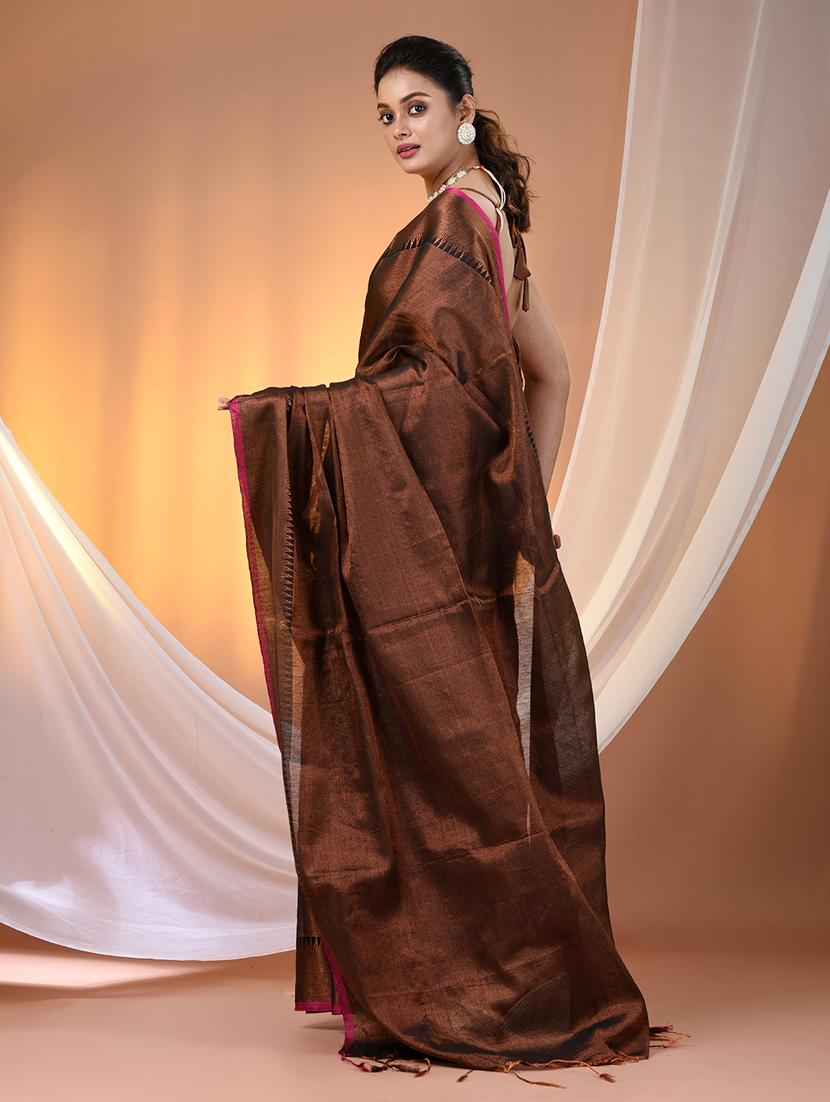 women brown handloom saree with blouse - 21905570 - Standard Image - 3