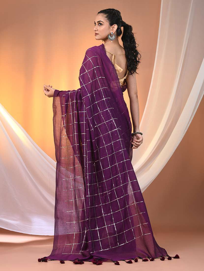 women checkered handloom saree with blouse - 21905582 -  Standard Image - 3