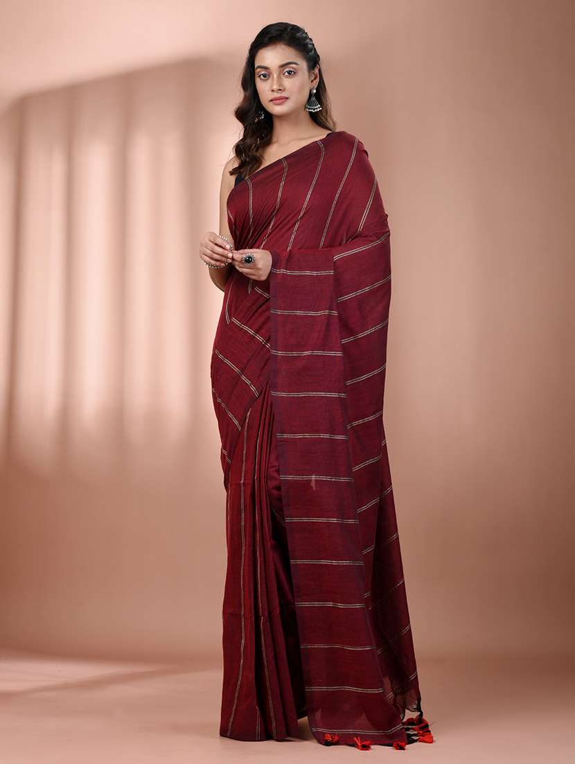women striped handloom saree with blouse - 21905592 -  Zoom Image - 0