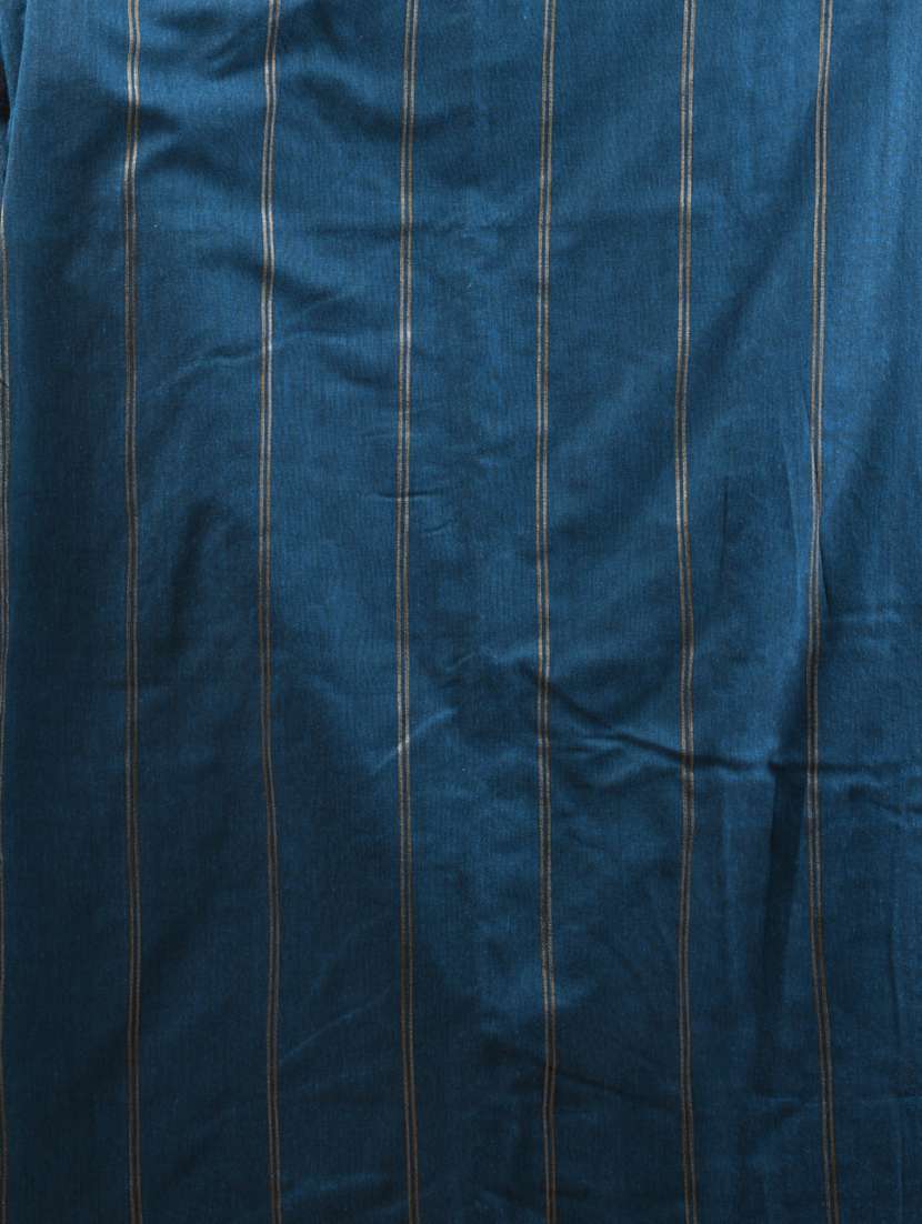 women striped handloom saree with blouse - 21905594 -  Standard Image - 5