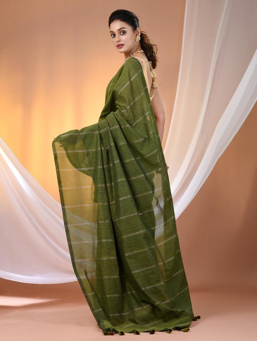 women striped handloom saree with blouse - 21905599 - Standard Image - 3