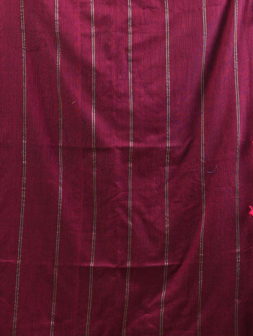 women striped handloom saree with blouse - 21905603 -  Standard Image - 5