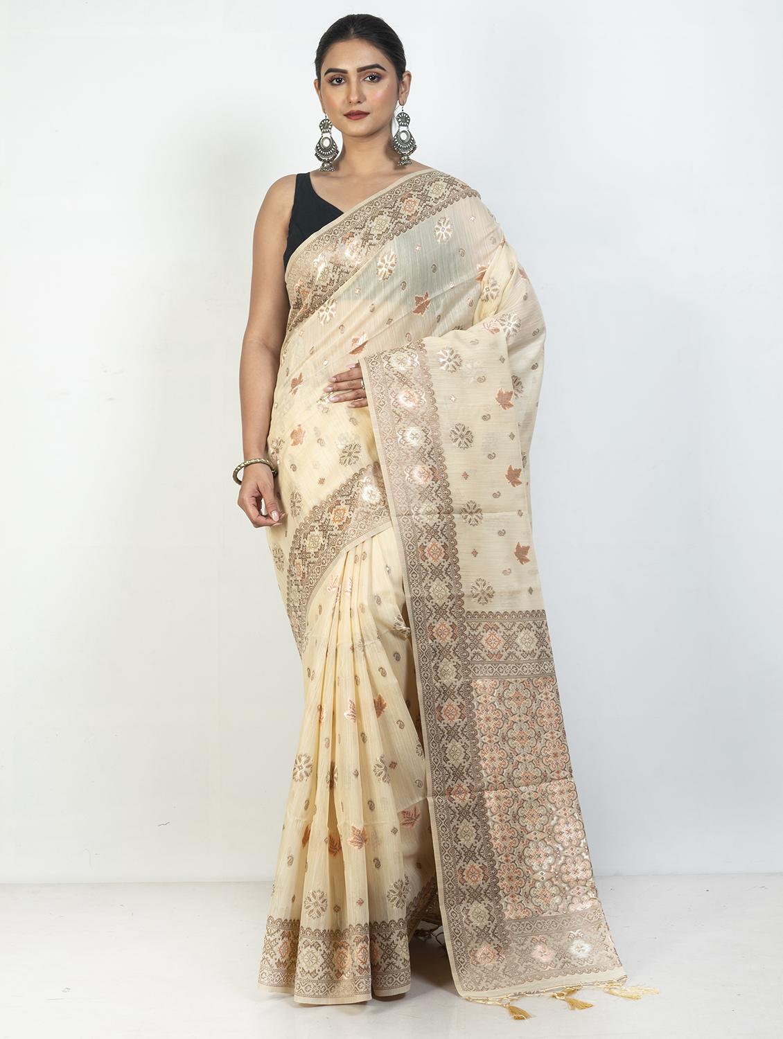 women self design handloom saree with blouse - 21905688 -  Zoom Image - 0