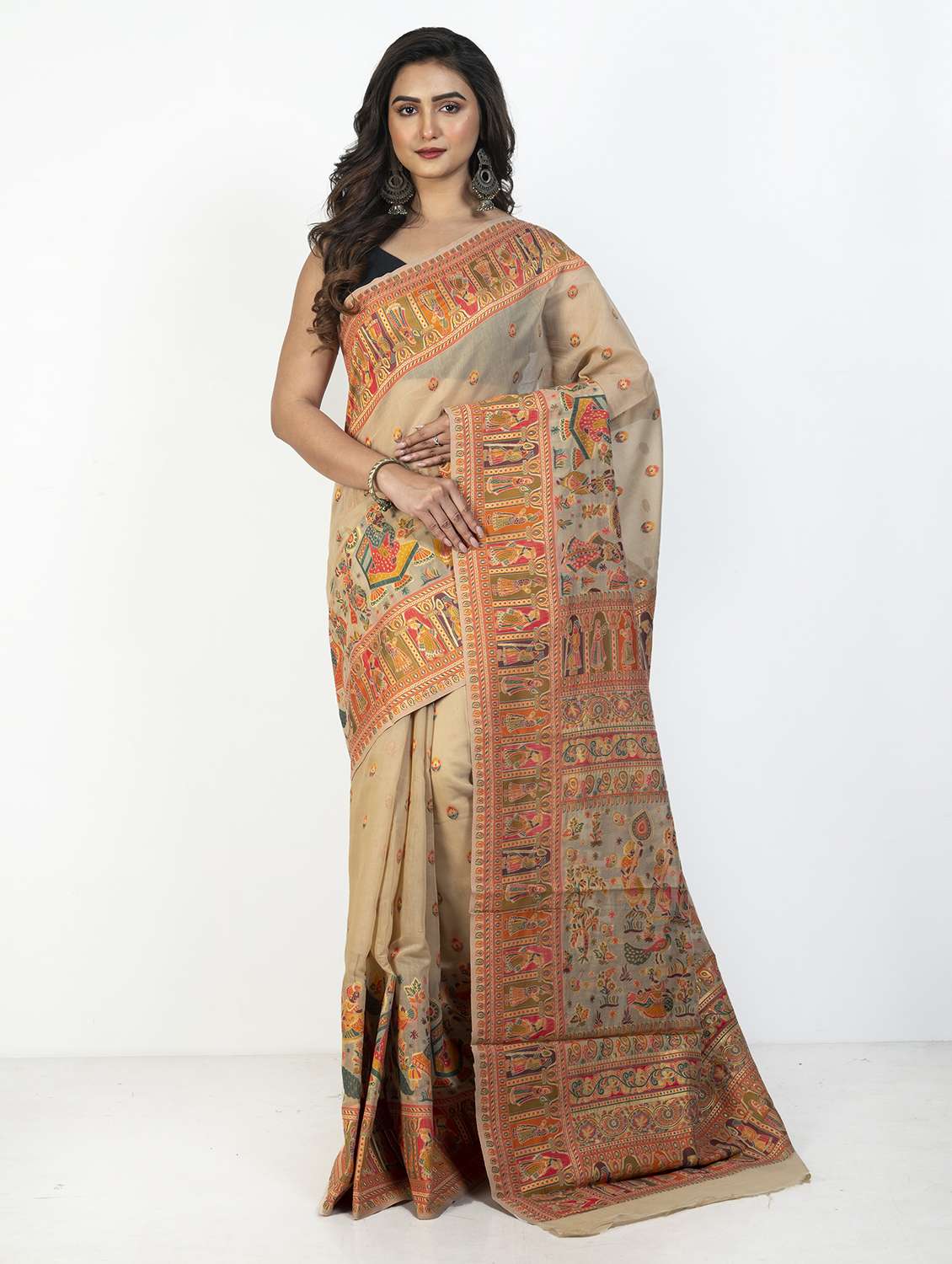 women self design bordered saree with blouse - 21905732 - Zoom Image - 0