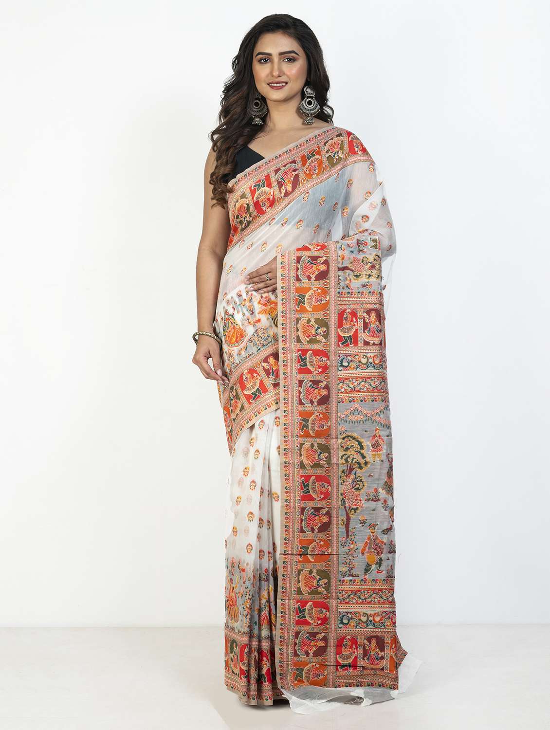 women self design bordered saree with blouse - 21905733 - Zoom Image - 0