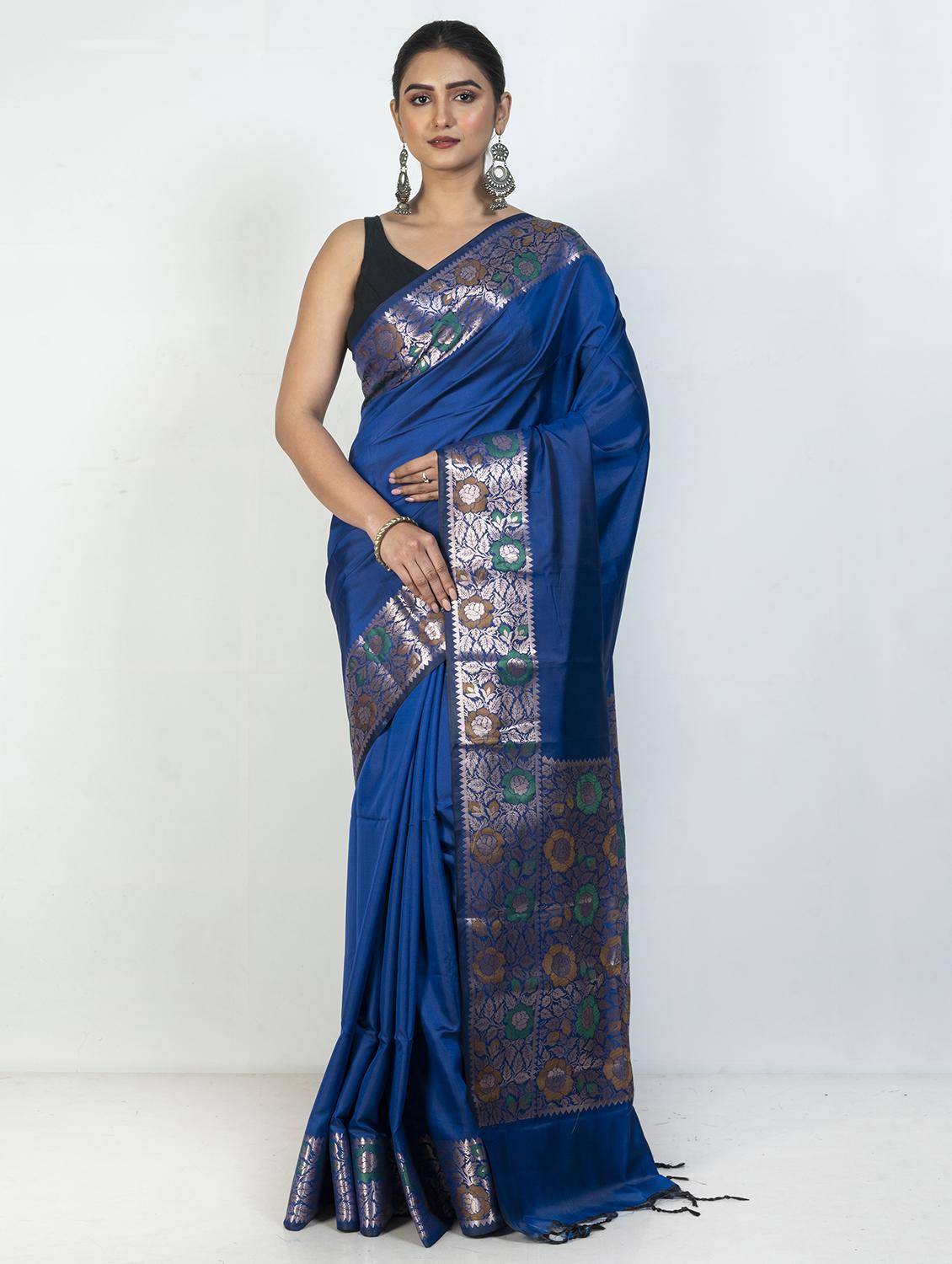 women solid with bordered saree with blouse - 21905738 - Zoom Image - 0