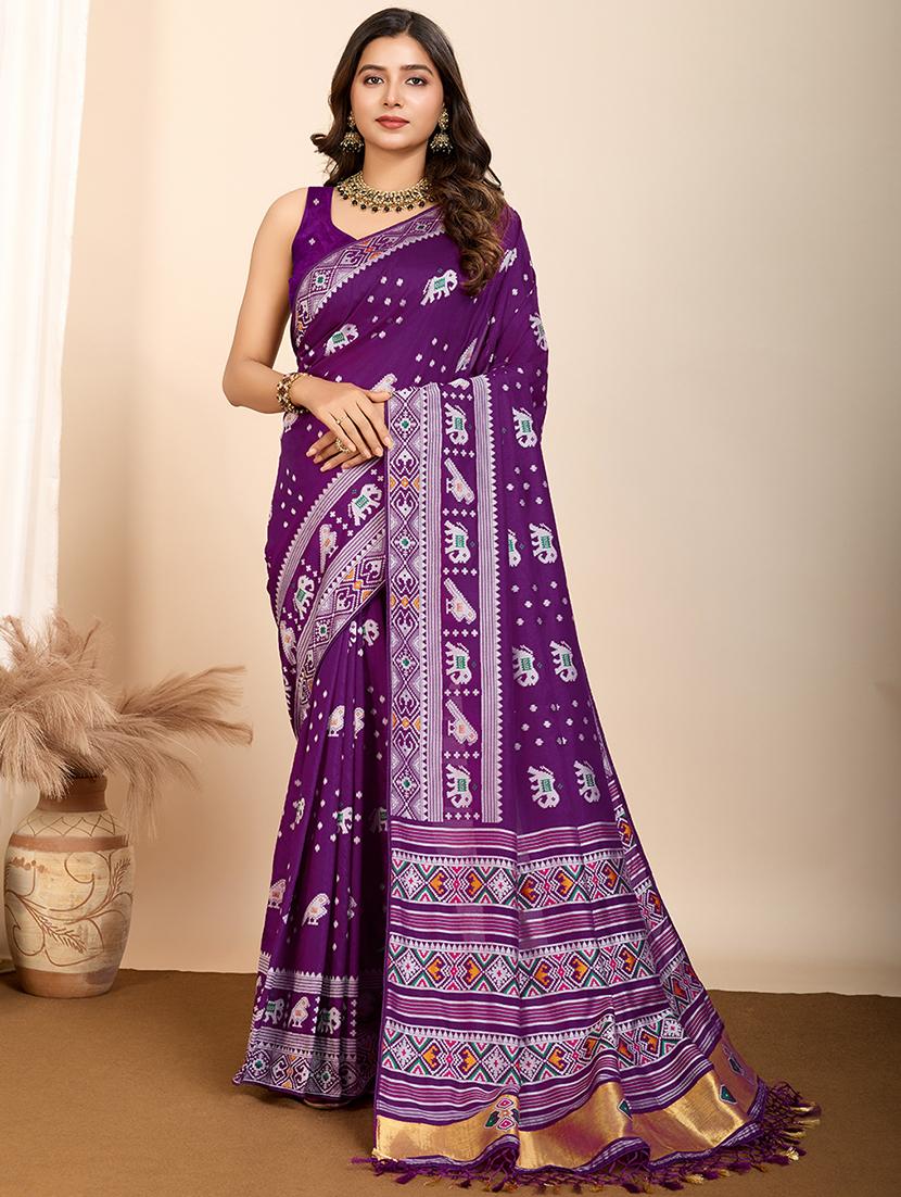 women ikat printed saree with blouse