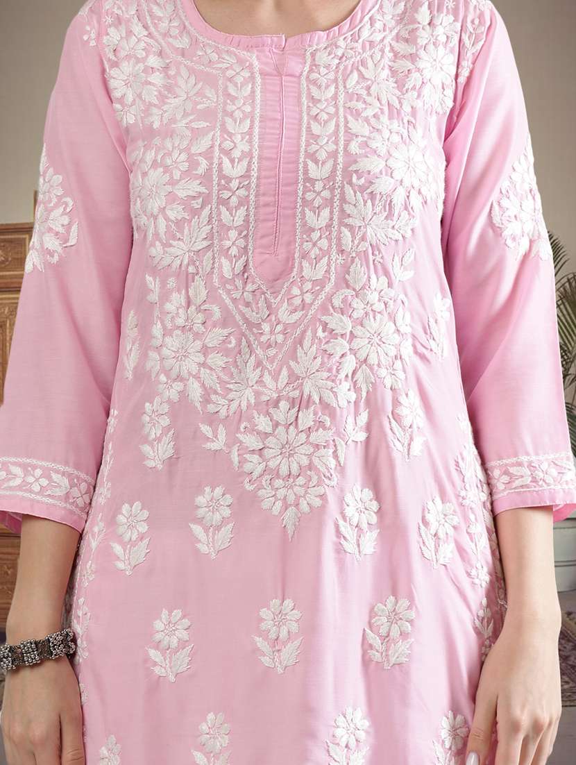 women three quarter sleeve straight chikankari kurta - 21906073 -  Standard Image - 5