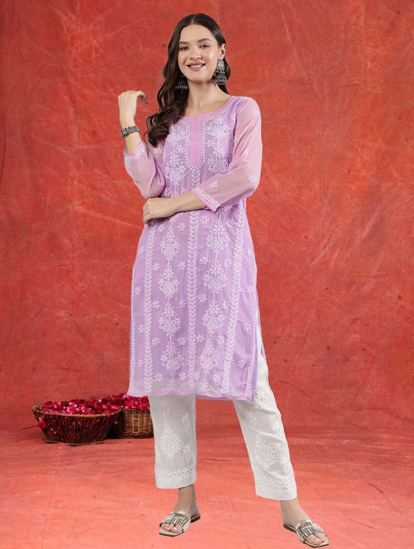 women three quarter sleeve straight chikankari kurta - 21906076 -  Zoom Image - 0