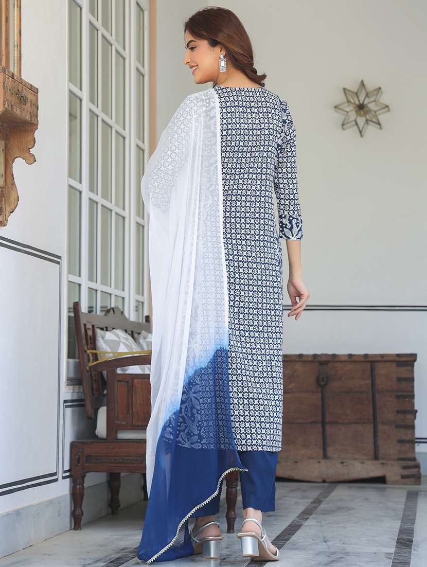 women three quarter sleeve kurta pant with dupatta set - 21906160 - Standard Image - 3