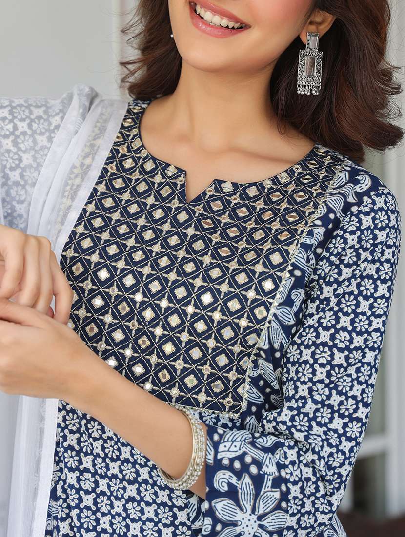 women three quarter sleeve kurta pant with dupatta set - 21906160 - Standard Image - 5