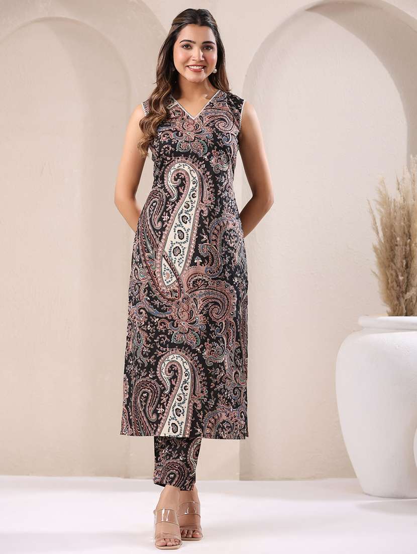 women black paisley printed kurta pant set