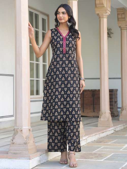 women black sleeveless kurta palazzo set - 21906180 - Standard Image - 0