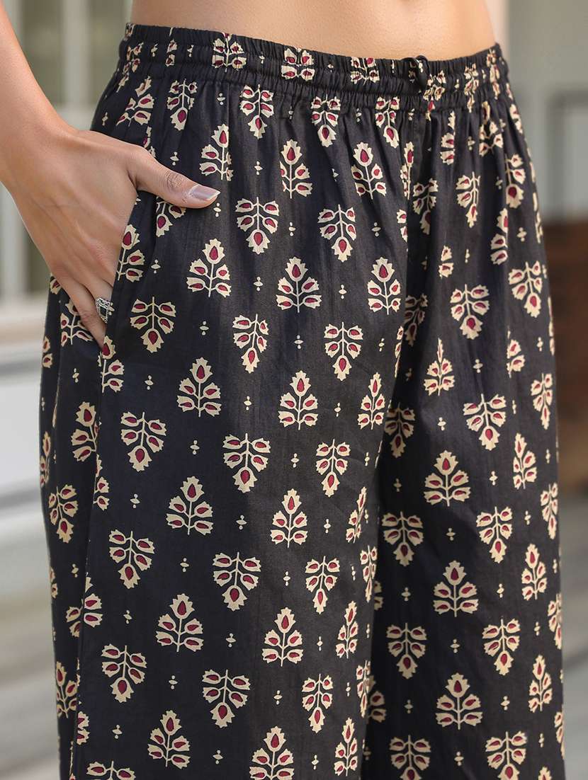 women black sleeveless kurta palazzo set - 21906180 - Standard Image - 5