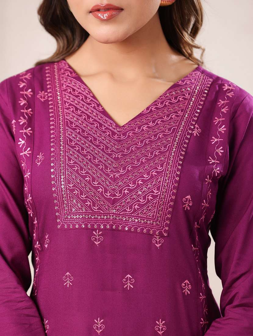 women three quarter sleeve straight kurta - 21906198 -  Standard Image - 5