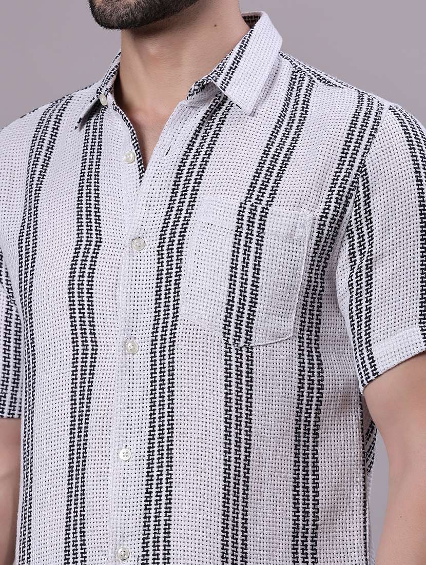 men striped collared short sleeve shirt - 21906393 -  Standard Image - 5