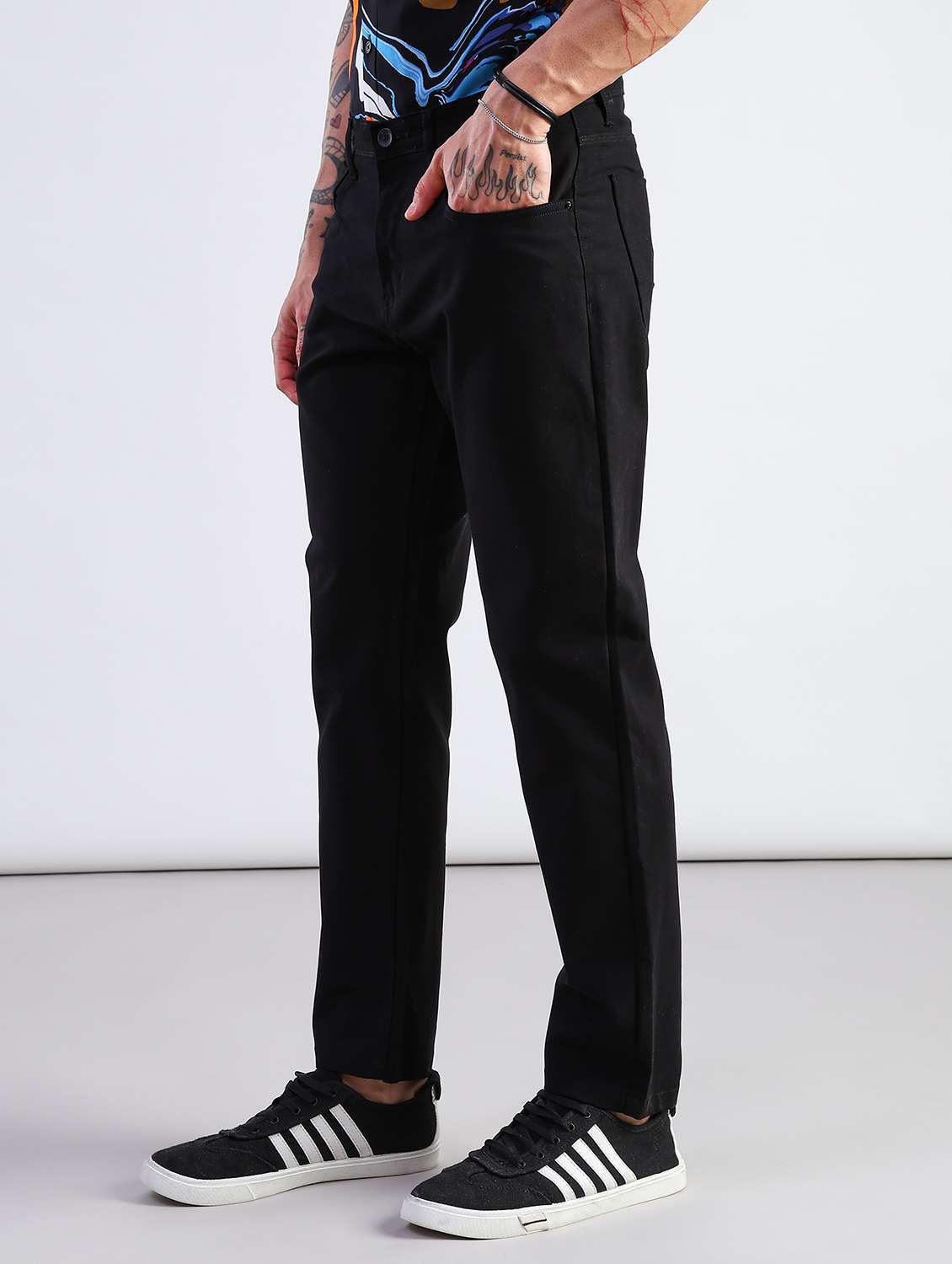 men solid mid rise chinos casual trouser - 21906408 - Standard Image - 5