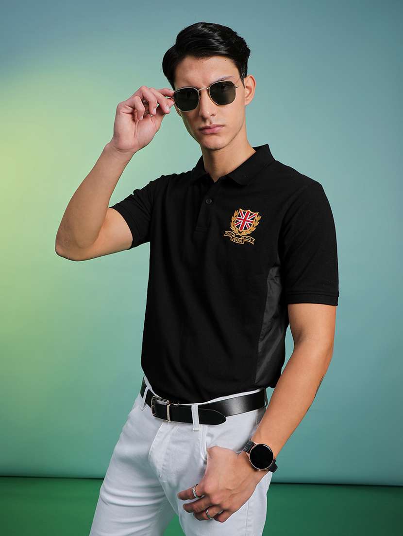 men black cotton blend plain t-shirt