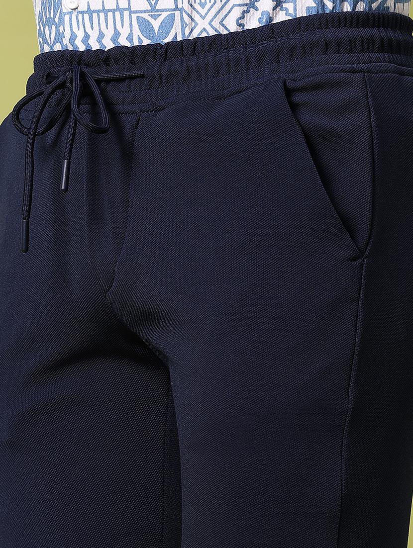men solid mid rise regular fit chinos - 21906768 - Standard Image - 5