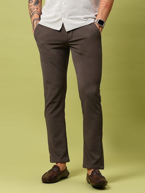 men solid mid rise straight fit chinos - 21906772 - Standard Image - 0