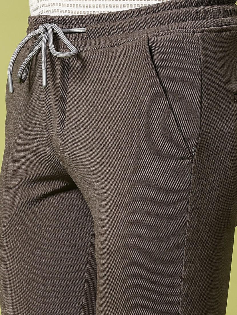 men solid mid rise straight fit chinos - 21906772 - Standard Image - 5