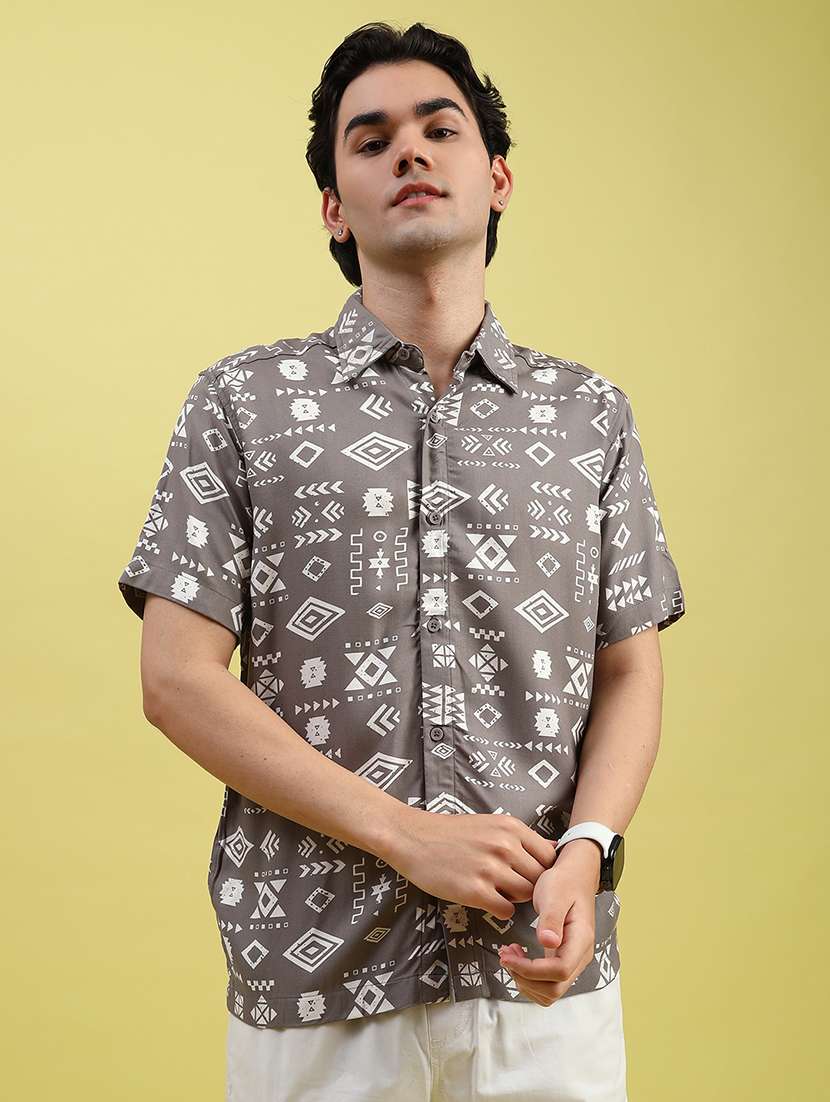 men printed short sleeve regular fit casual shirt