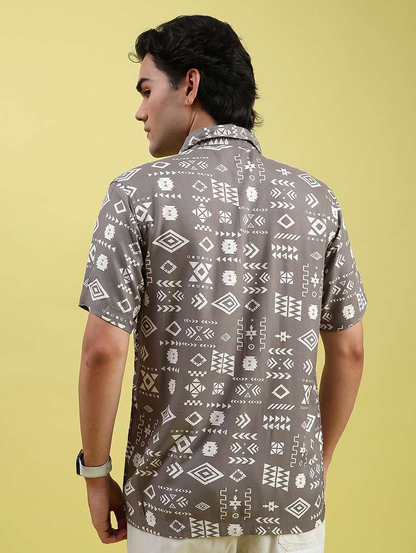 men printed short sleeve regular fit casual shirt - 21906844 - Standard Image - 3