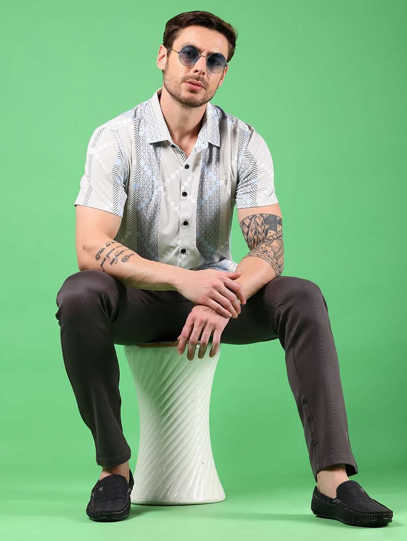 men solid md rise flat front casual chinos  - 21907443 -  Standard Image - 5