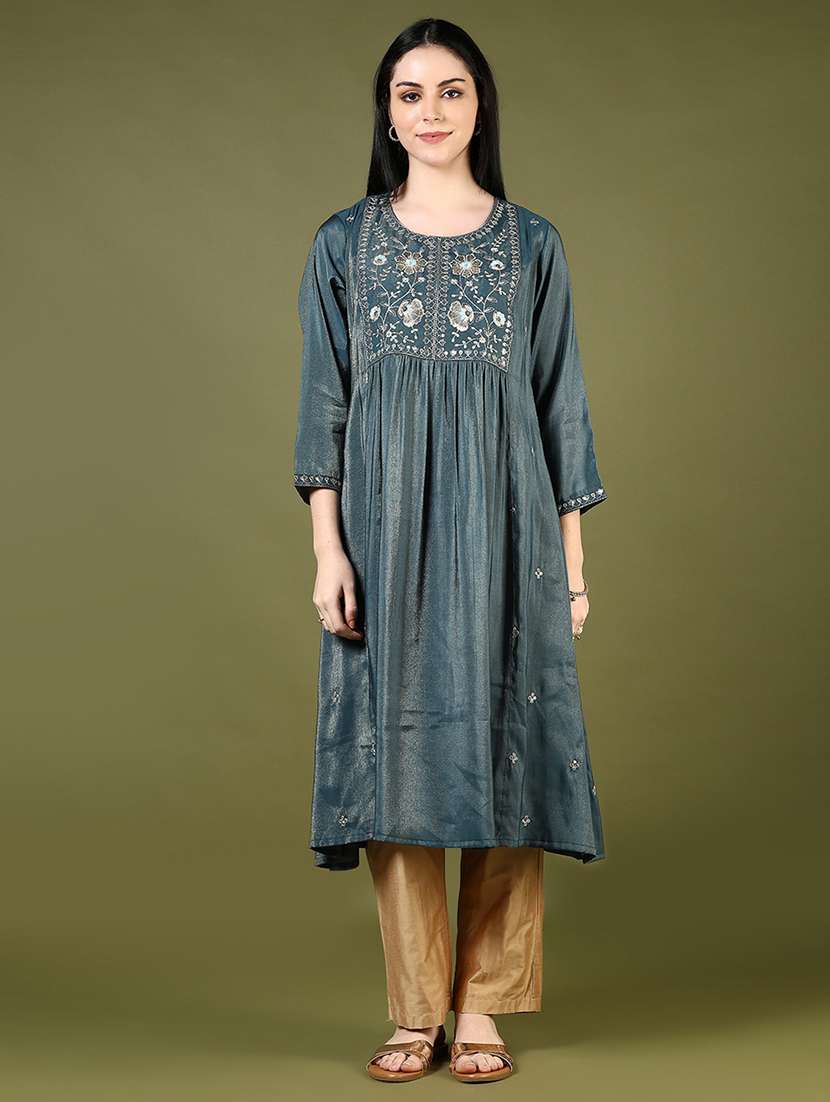 Women Embroidered Round Neck Flared Kurta