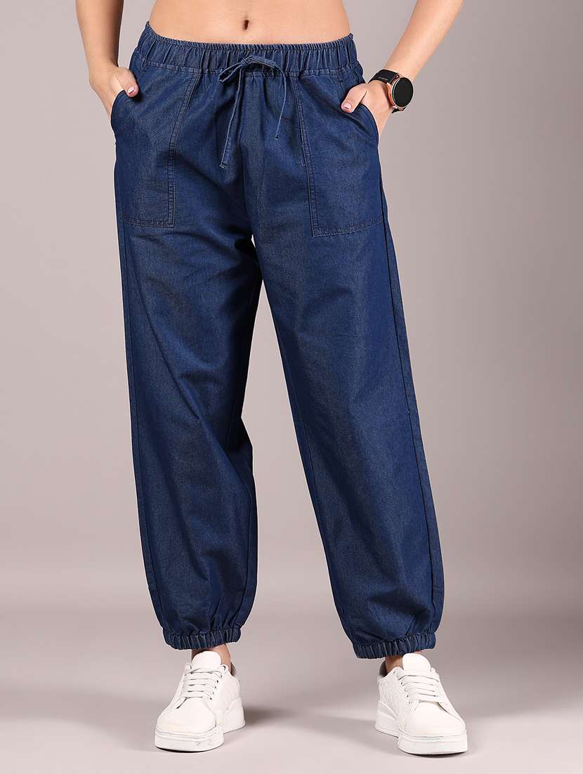 women blue solid mid rise jogger