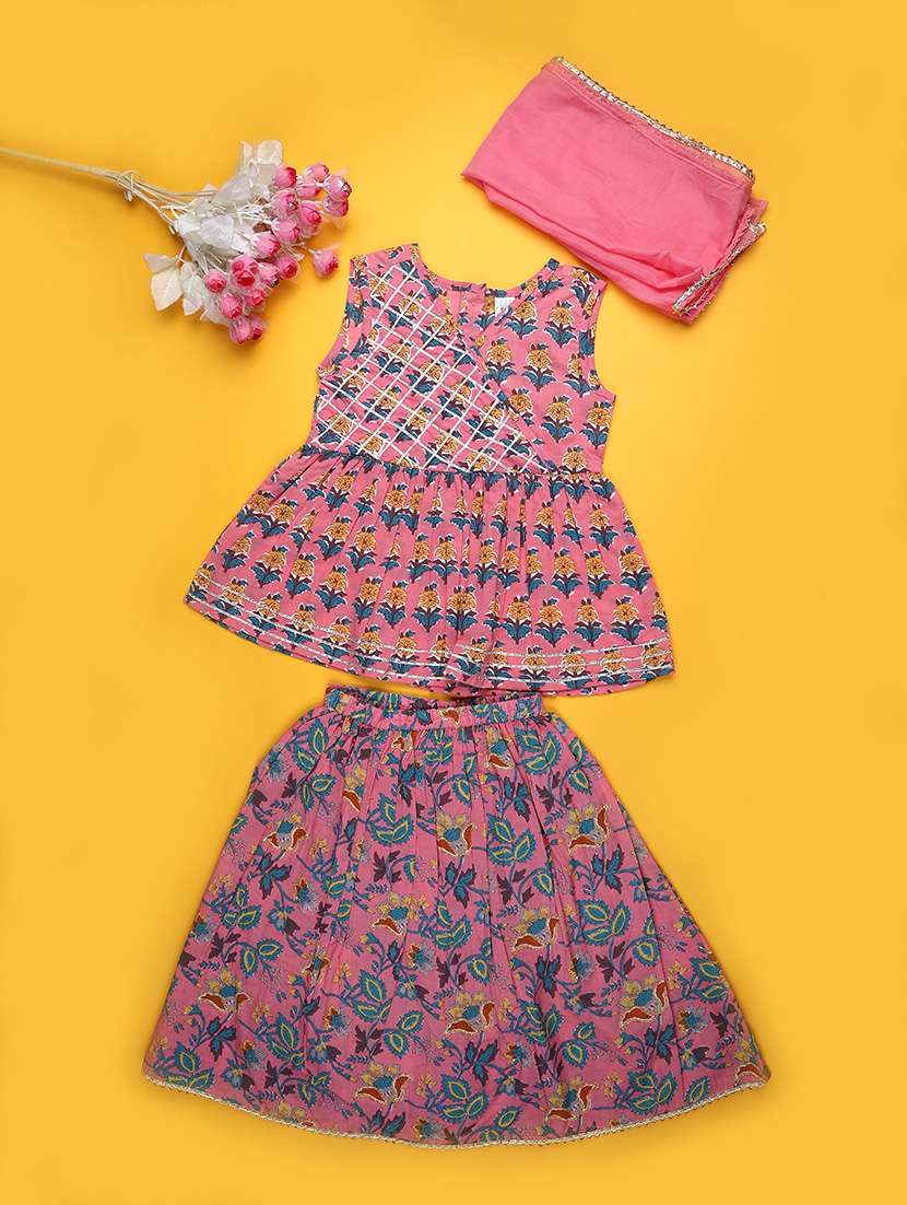 girls printed sleeveless suit set