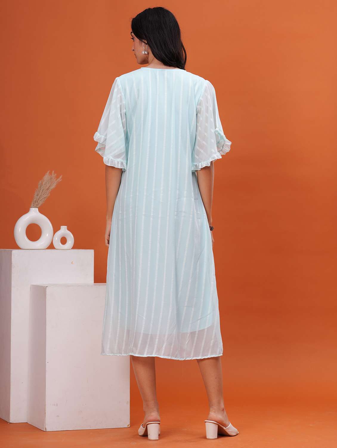 women embroidered flared sleeve a-line ethnic dress - 21908279 -  Standard Image - 3