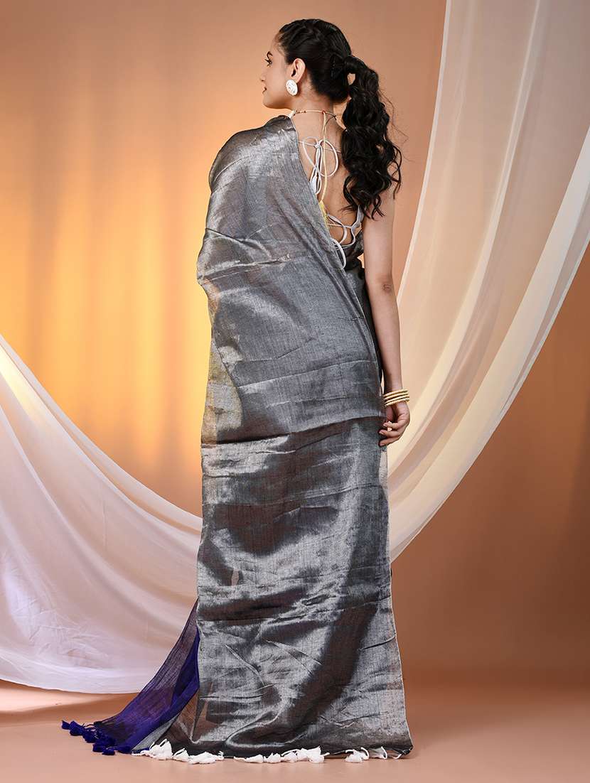 women grey handloom saree with blouse - 21908341 -  Standard Image - 3