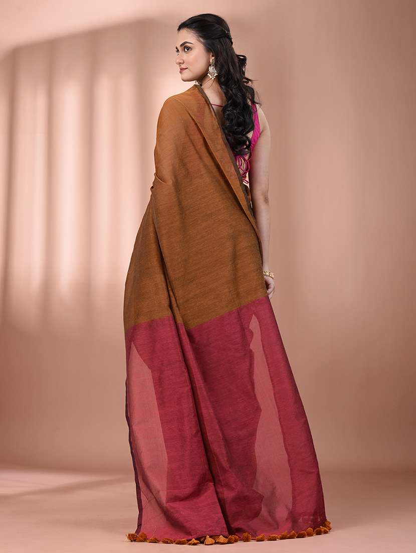 women solid handloom saree with blouse - 21908381 - Standard Image - 3