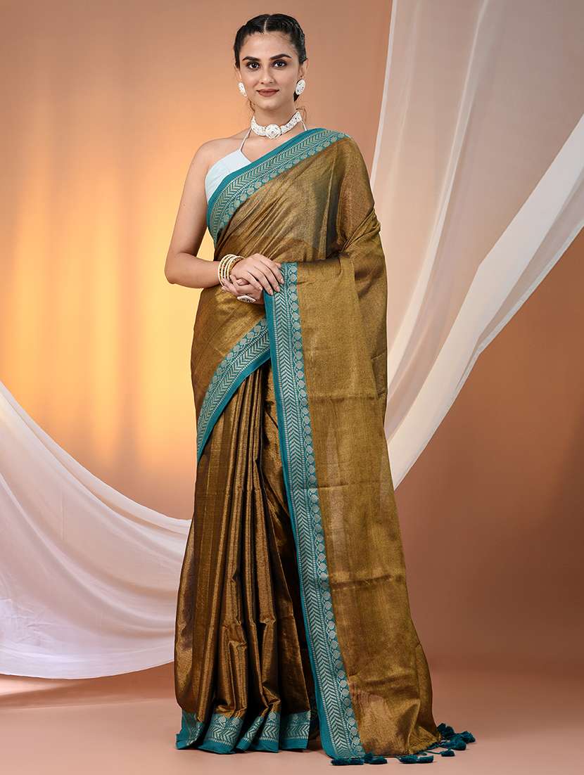women solid with bordered saree with blouse