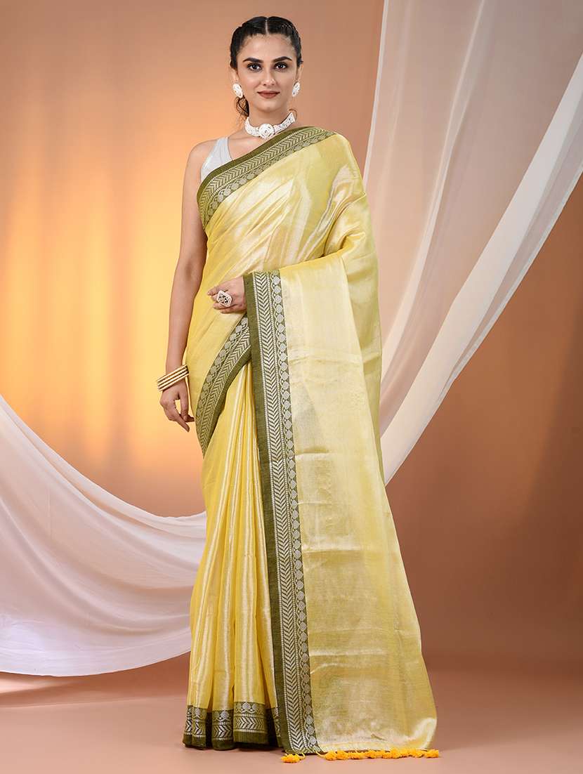 women solid with bordered saree with blouse - 21908399 - Zoom Image - 0