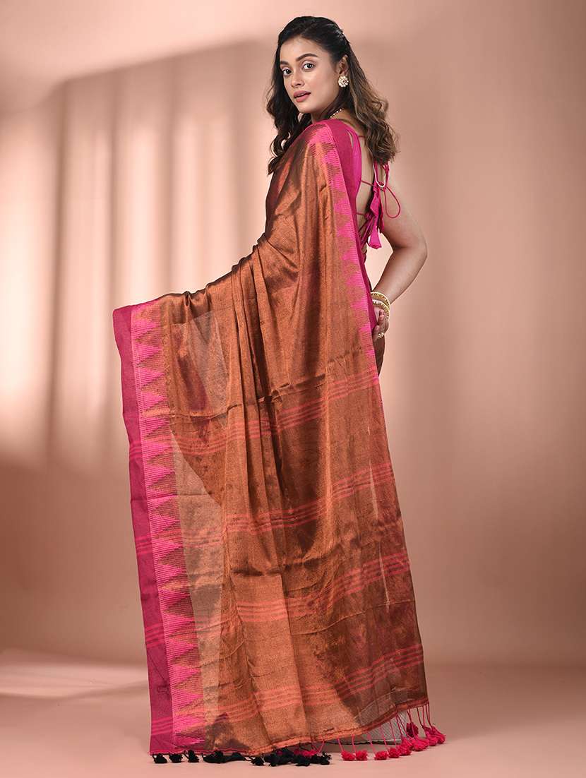 women solid with bordered handloom saree with blouse - 21908423 -  Standard Image - 3