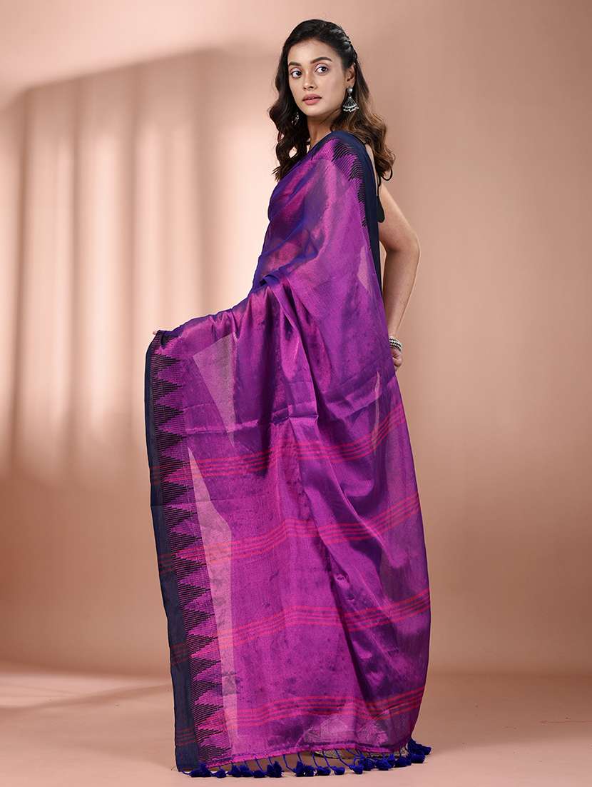 women solid with bordered handloom saree with blouse - 21908430 - Standard Image - 3