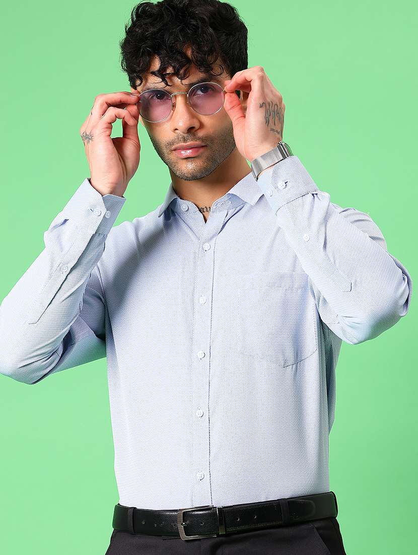 men solid collared long sleeve formal shirt