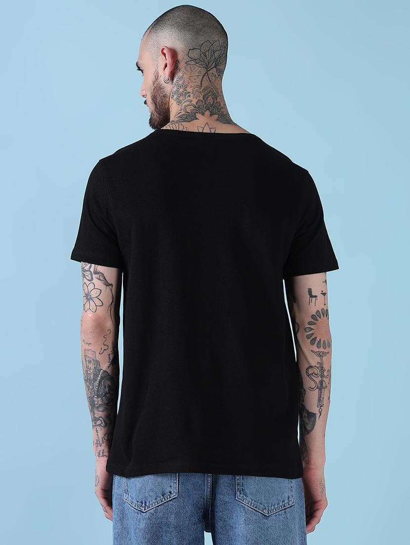 men black solid round neck regular fit t-shirt - 21908874 - Standard Image - 3