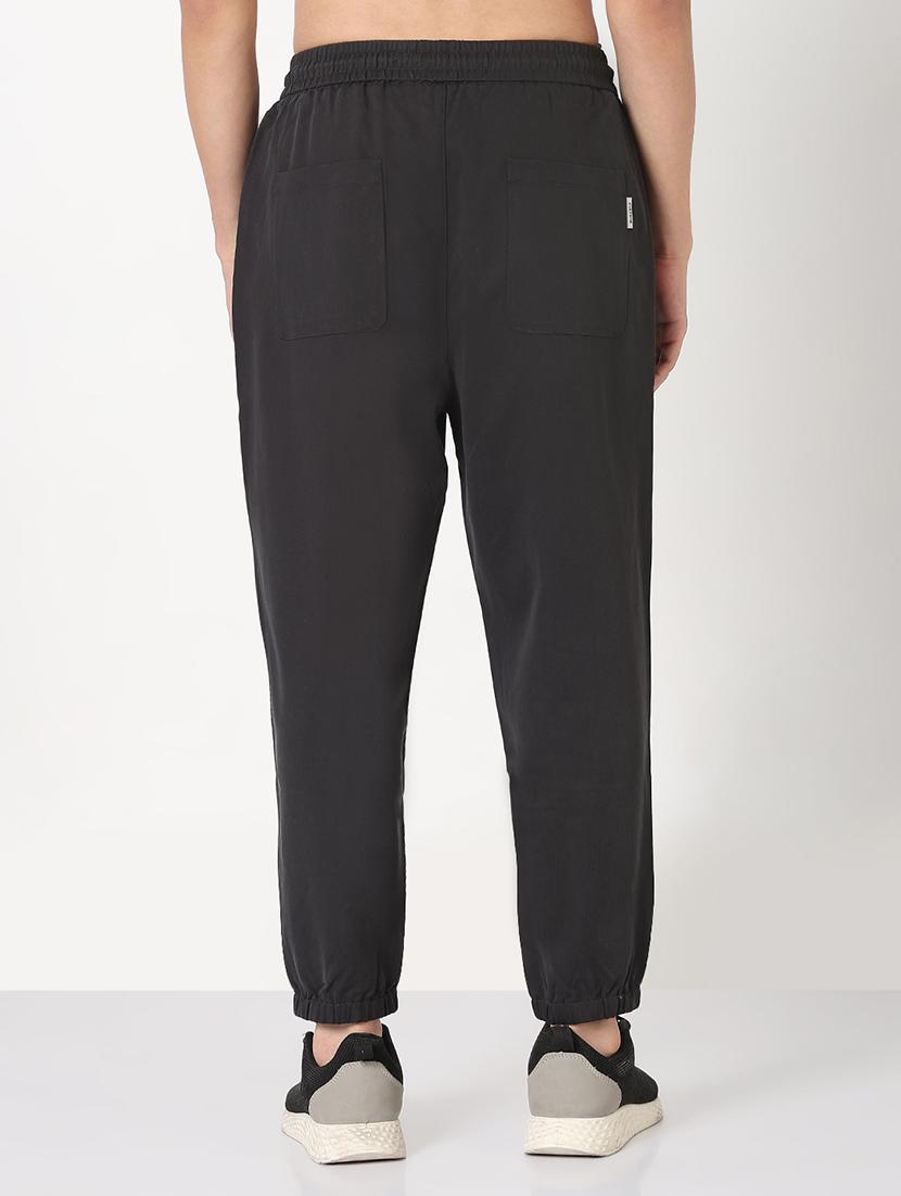 men solid mid rise jogger - 21908887 - Standard Image - 3