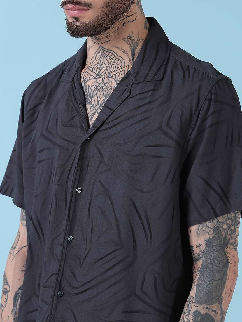 men cuban collar shorts & shirt co ords set - 21908940 - Standard Image - 5