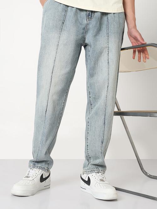 men solid mid rise relaxed fit jean - 21908971 - Standard Image - 0