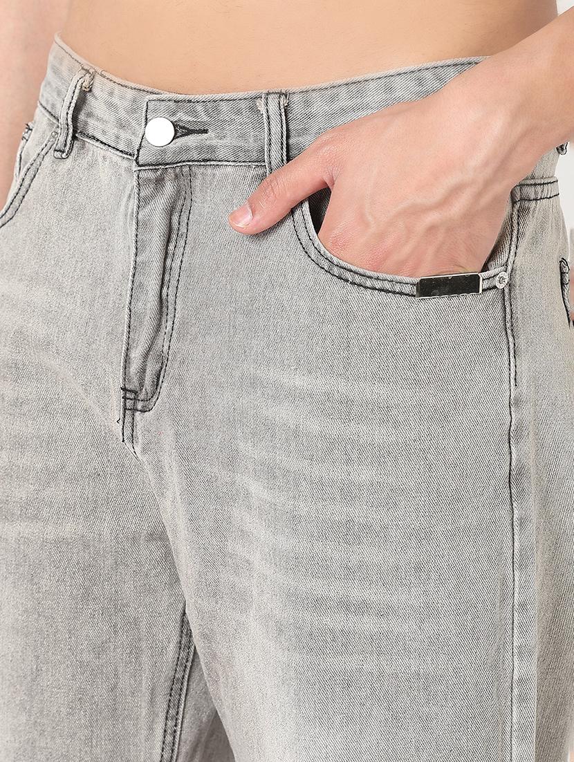 men solid mid rise straight fit jean - 21908988 - Standard Image - 5