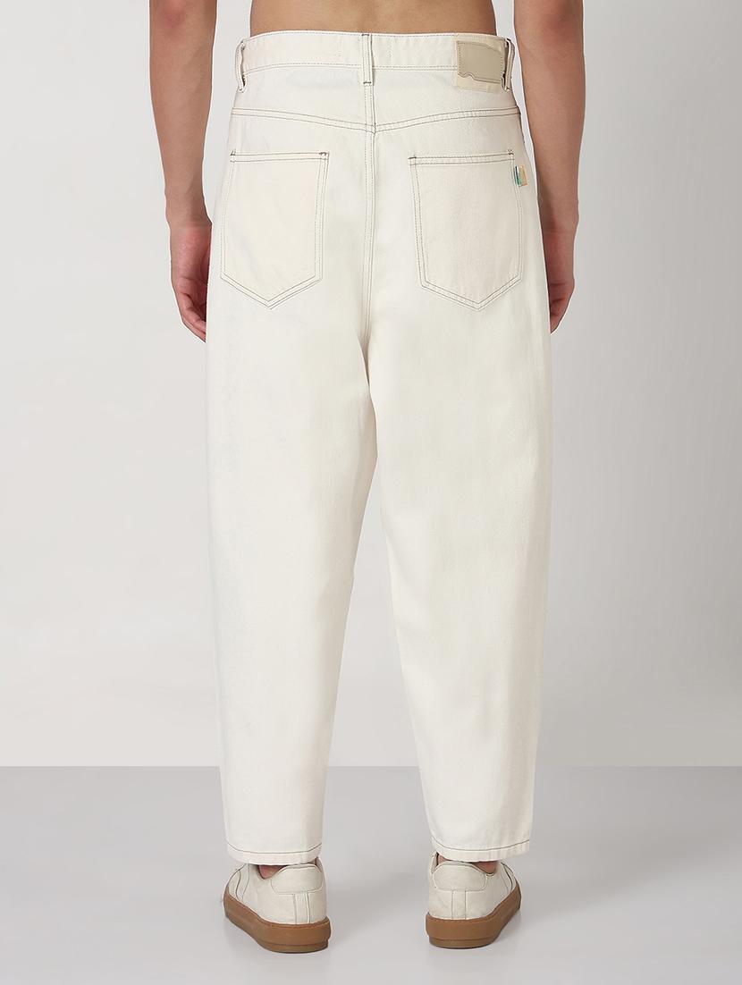 men solid mid rise relaxed fit jean - 21909004 - Standard Image - 3